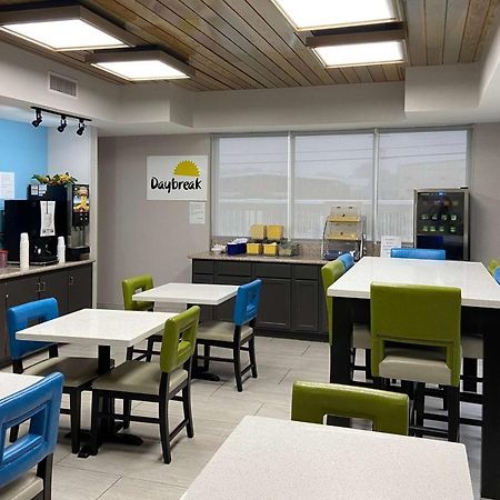 Days Inn & Suites By Wyndham Ridgeland Eksteriør bilde