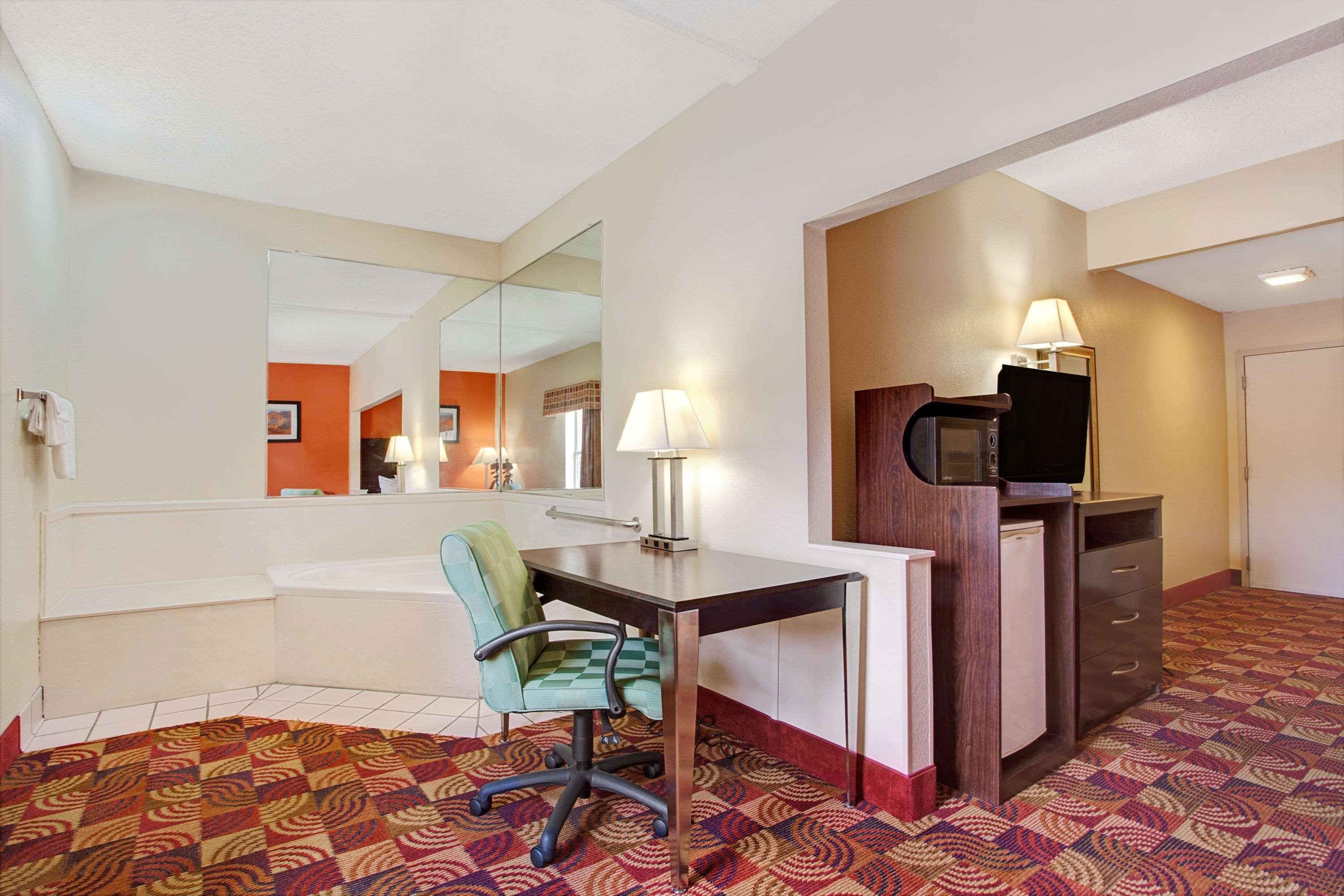 Days Inn & Suites By Wyndham Ridgeland Eksteriør bilde