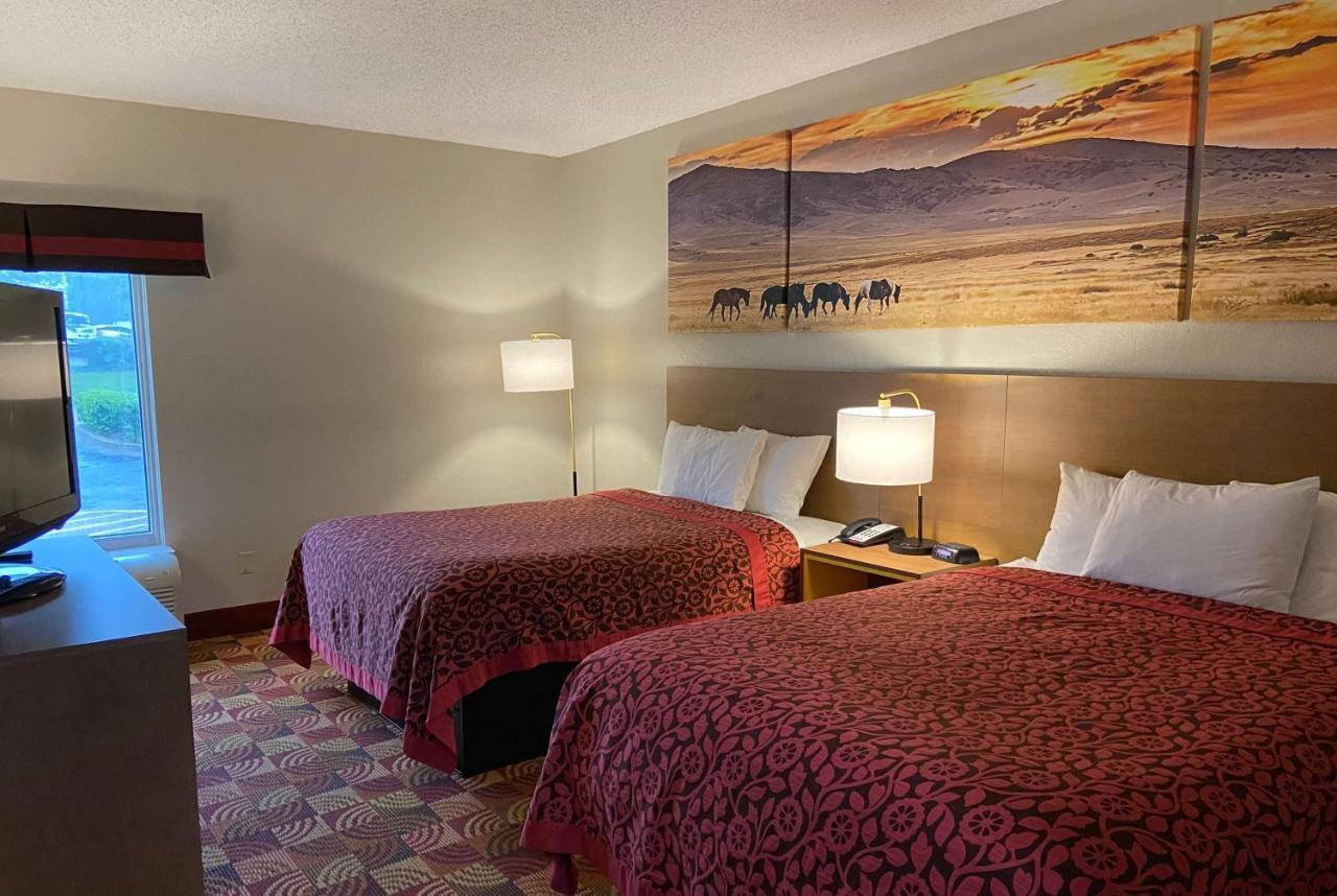 Days Inn & Suites By Wyndham Ridgeland Eksteriør bilde